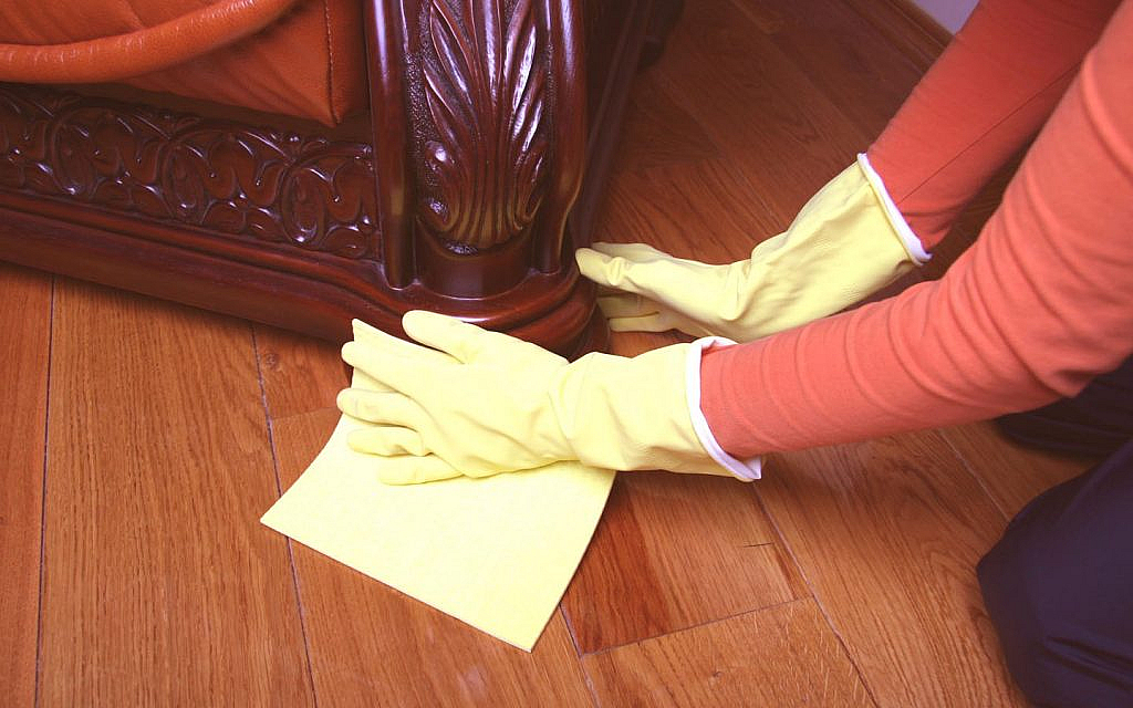 تنظيف الأثاث