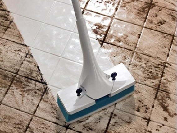 تنظيف الأرضيات