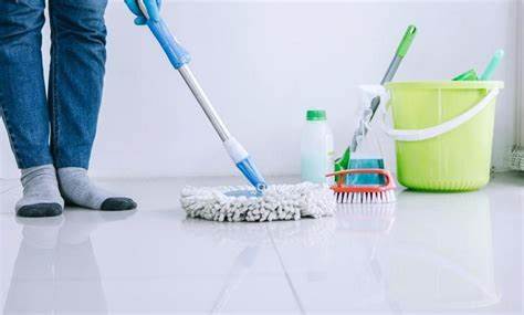 تنظيف الأرضيات