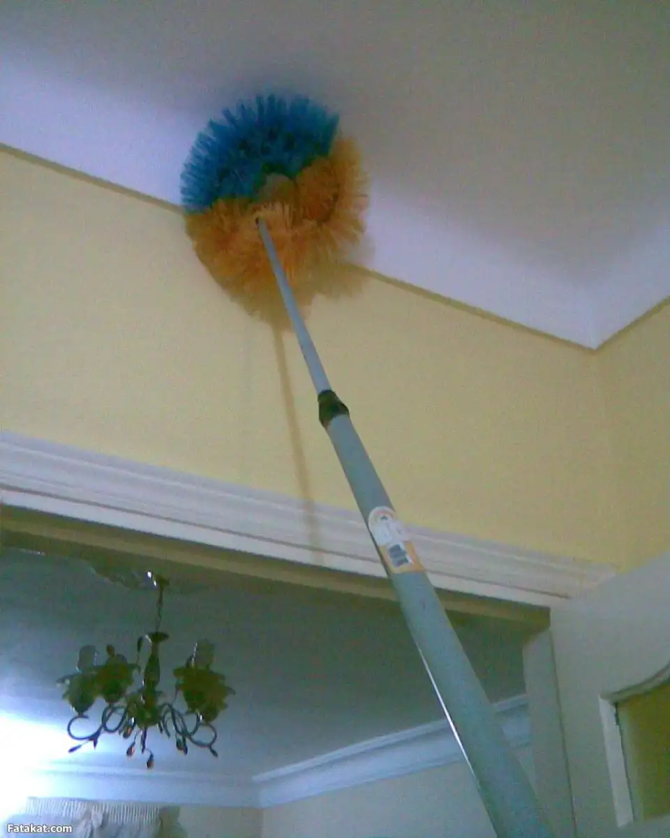 تنظيف الأسقف والحوائط